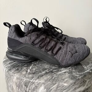 PUMA Men's Axelion running and cross-training shoes size 9